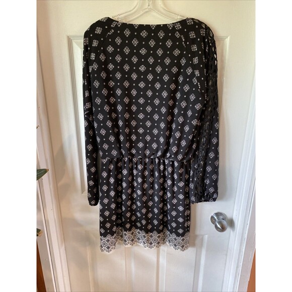 White House Black Market Dress Long Sleeve Mesh Sleeve Above Knee Lined - Picture 9 of 15